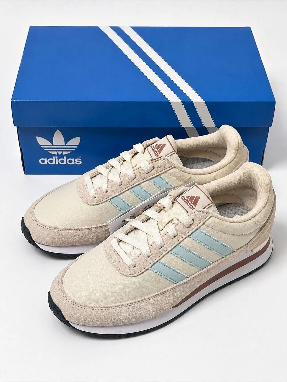 NWT adidas Run 60s 3.0 Shoes